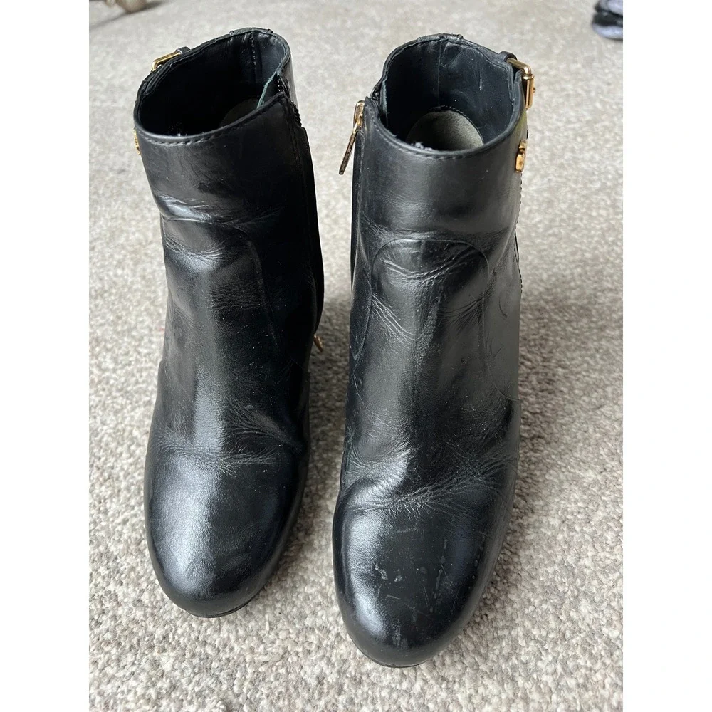 Tory Burch Black Leather Wedge Ankle Boots Gold Logo Booties 7M 31138375‎